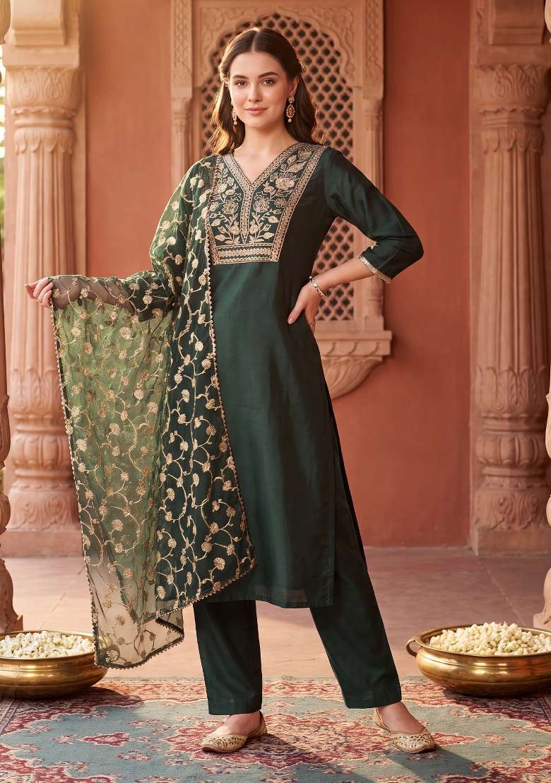 Green Embroidery Liva Kurta Set - Indya