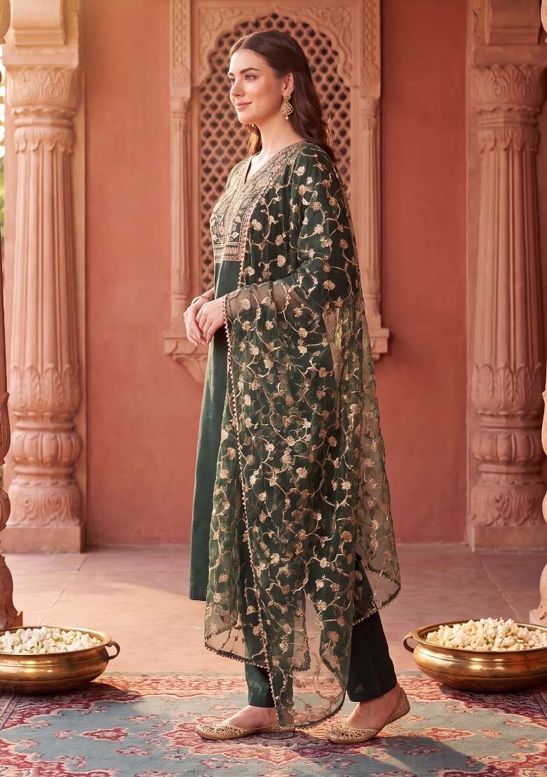 Green Embroidery Liva Kurta Set - Indya