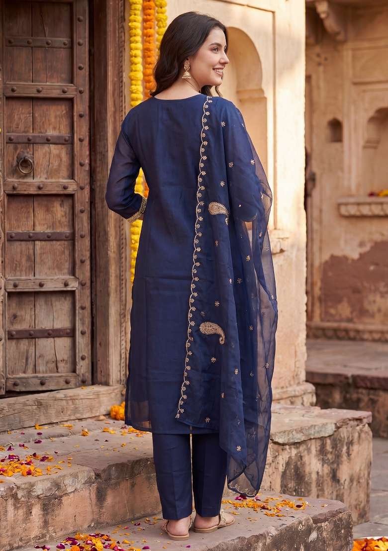 Blue Embroidery Silk Kurta Set - Indya