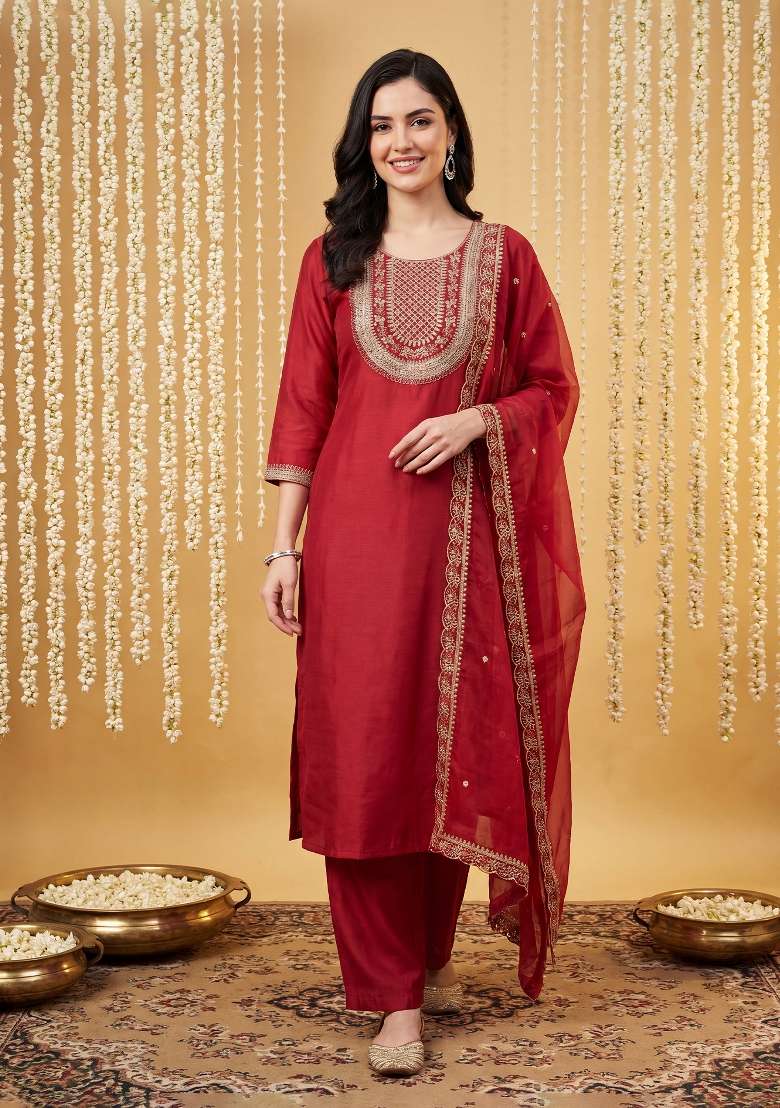 Red Embroidery Liva Kurta Set - Indya