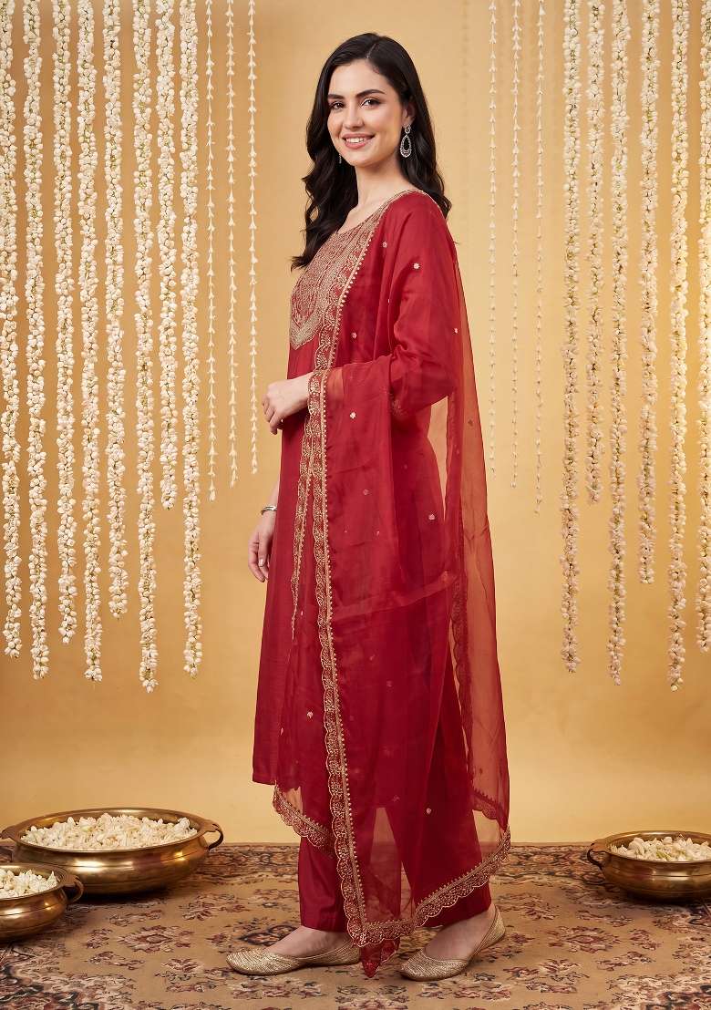 Red Embroidery Liva Kurta Set - Indya