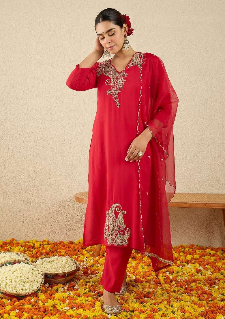 Red Embroidery Liva Kurta Set - Indya