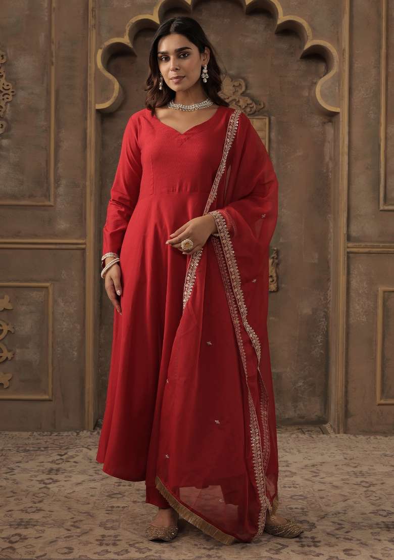 Red Solid Liva Kurta Set - Indya
