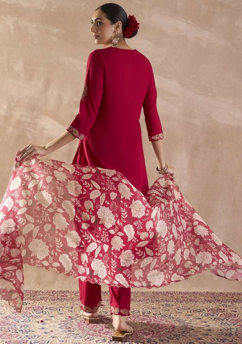 Pink Embroidery Viscose Kurta Set - Indya