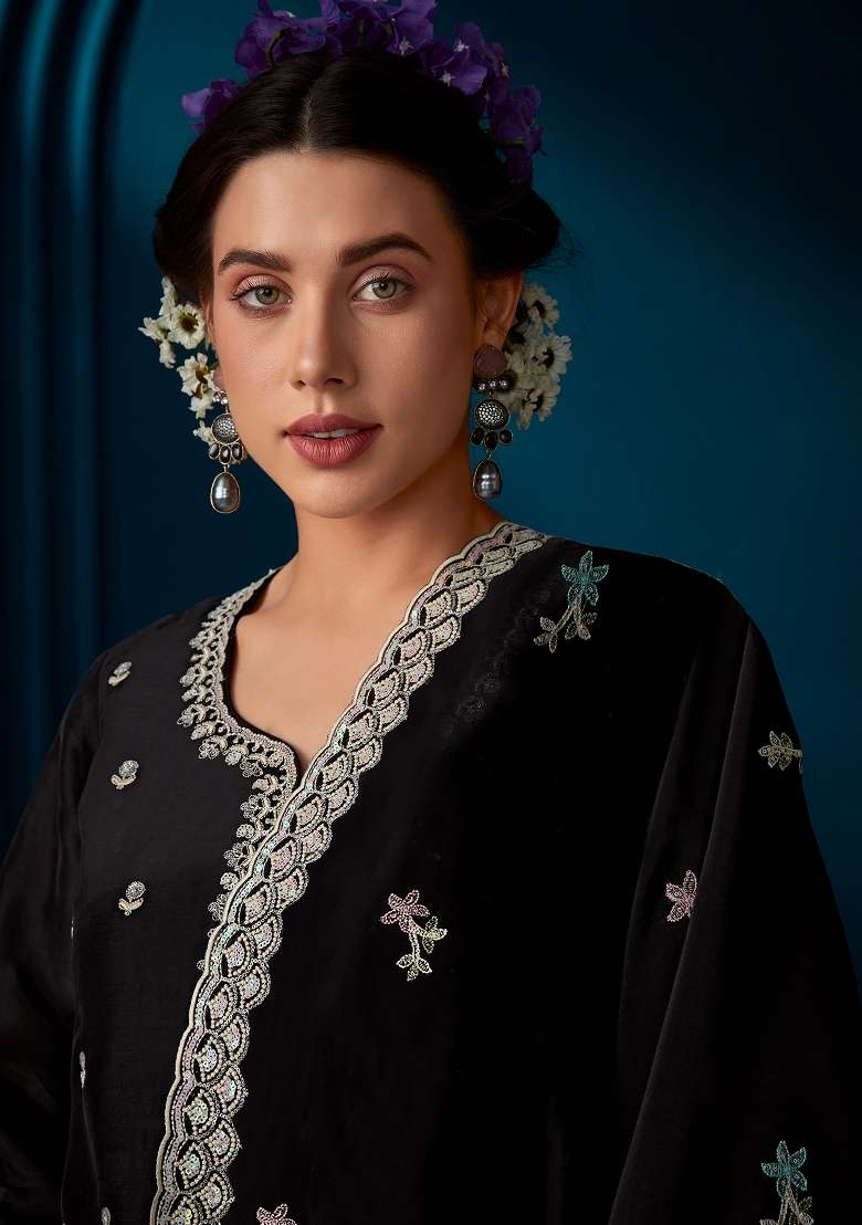 Black Embroidery Silk Kurta Set - Indya
