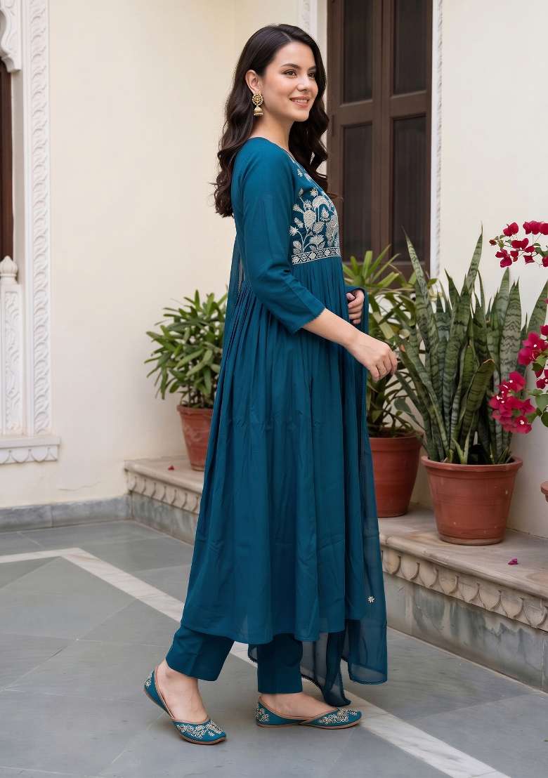 Blue Embroidery Cotton Kurta Set - Indya