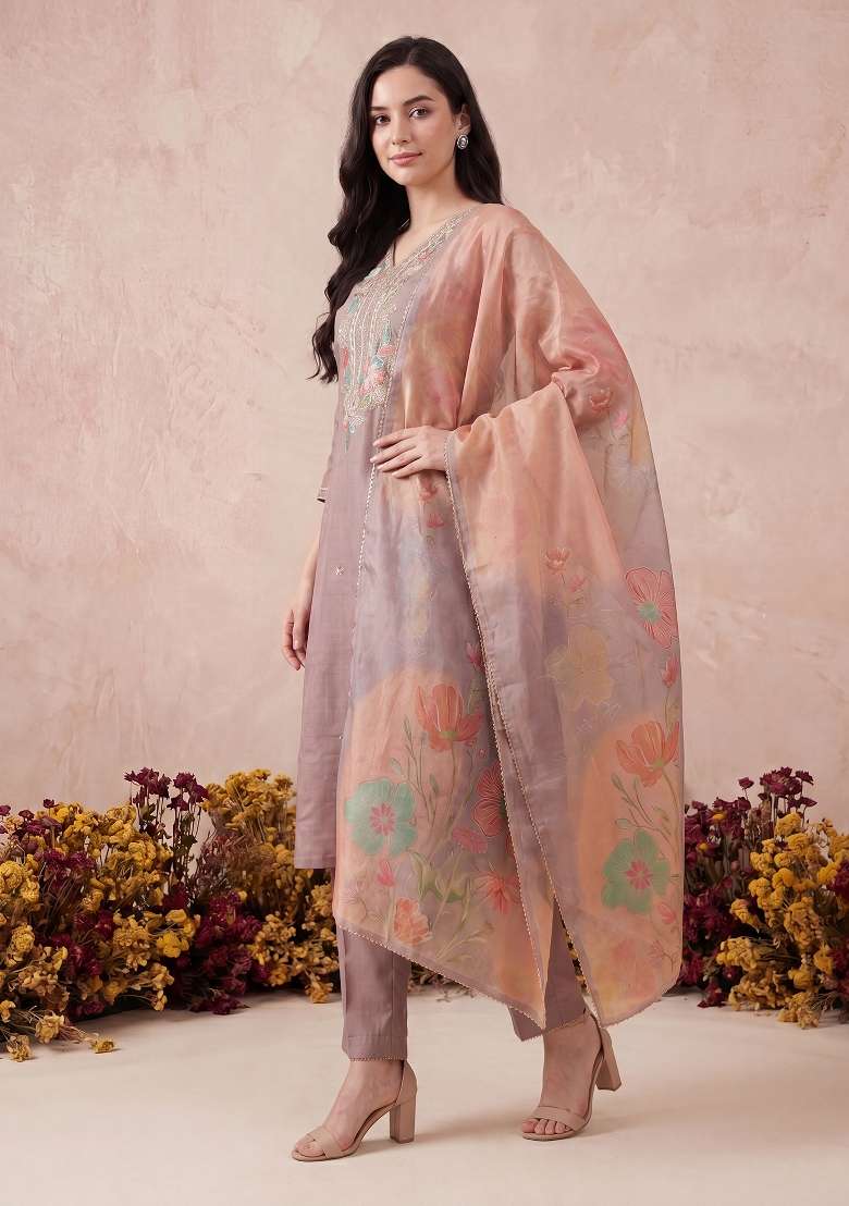 Mauve Embroidery Silk Kurta Set - Indya