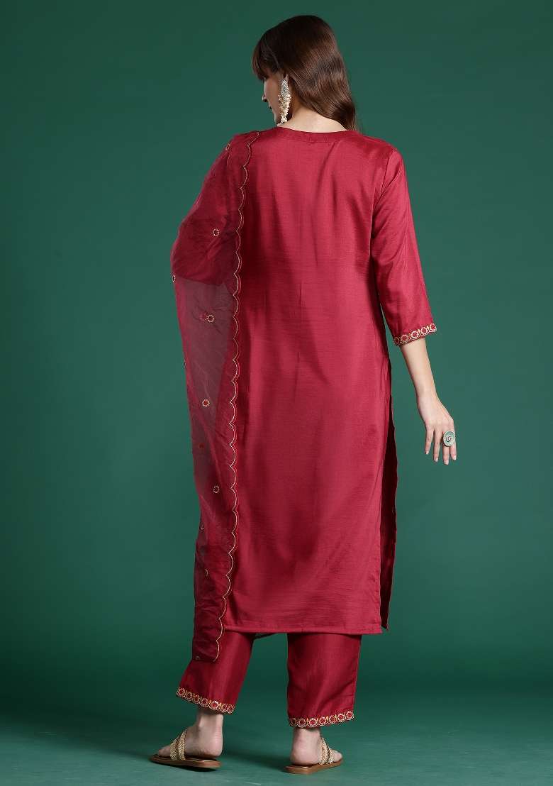 Pink Embroidery Silk Kurta Set - Indya