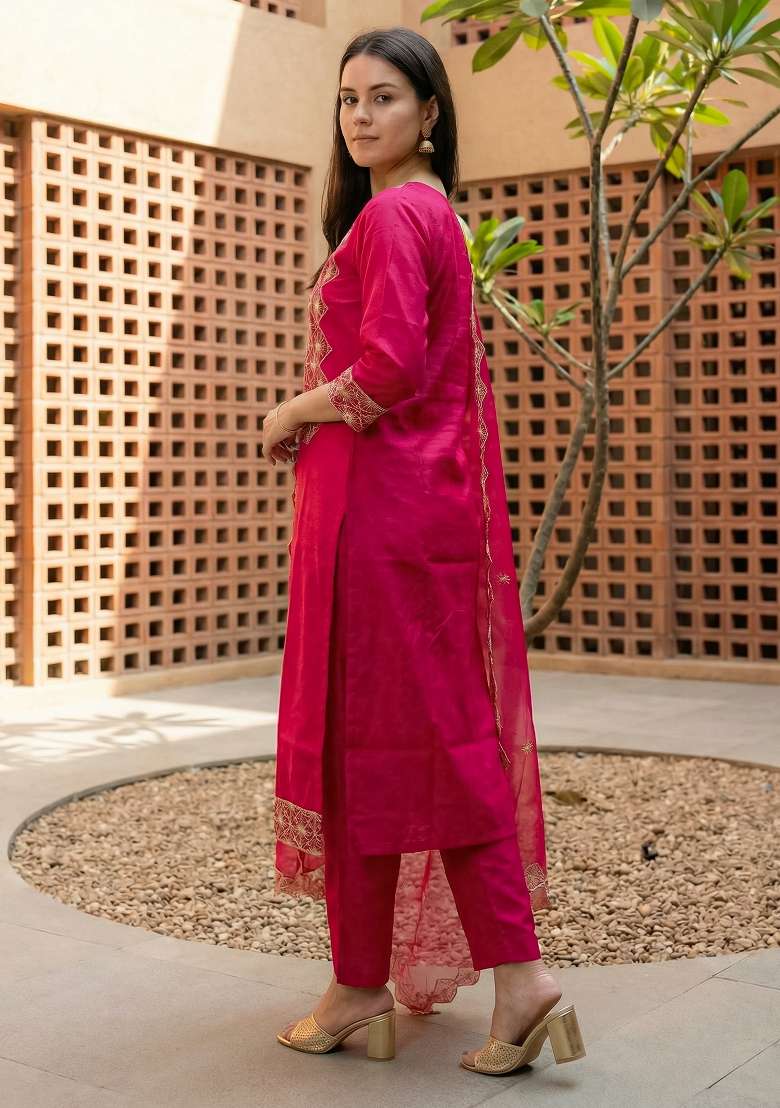 Pink Embroidery Silk Kurta Set - Indya