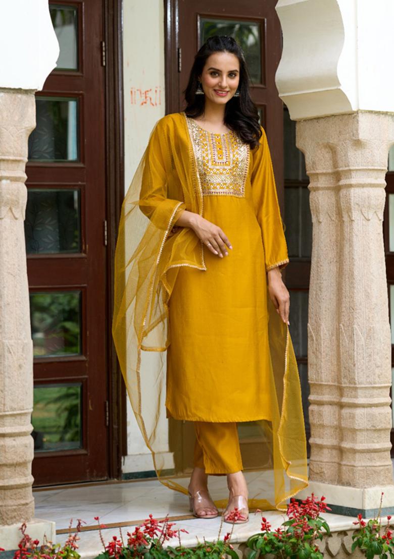 Yellow Embroidered Chanderi Kurta Set With Dupatta