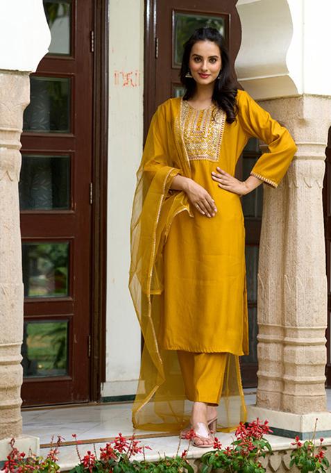 Yellow Embroidered Chanderi Kurta Set With Dupatta