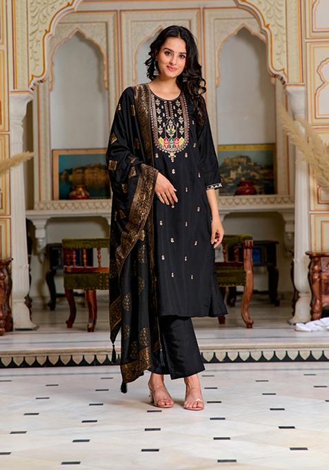 Black Embroidered Chanderi Silk Kurta Set