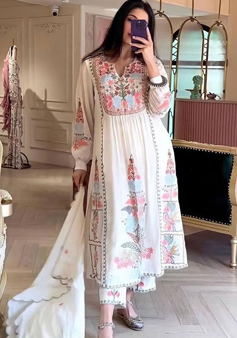 White Georgette Embroidered Floral Round Kurta Pant Set - Rent