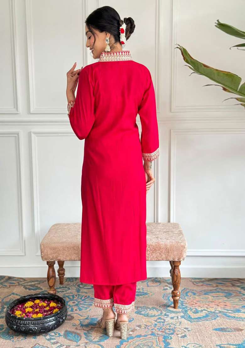 Rani Pink Embroidered Chanderi Kurta Set With Dupatta - Indya