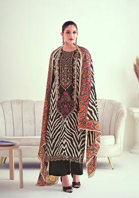 Black And White Embroidered Muslin Kurta Set
