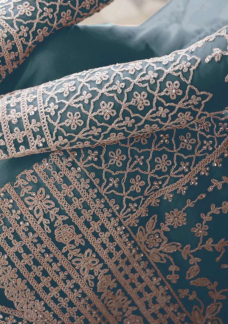 Blue Embroidered Organza Pakistani Suit Set - Indya