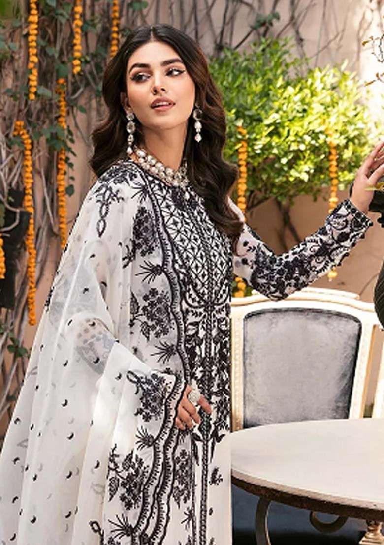 White Embroidered Organza Kurta Set - Indya