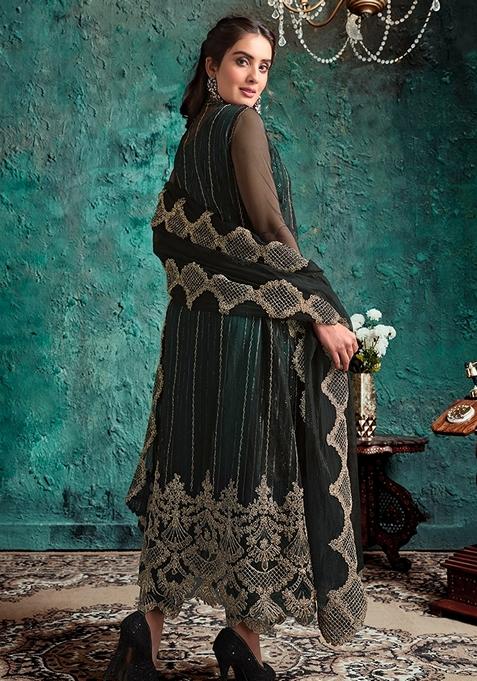 Women  Green Embroidered Kurta With Tonal Trouser And Net Embroidered Dupattta main image 0