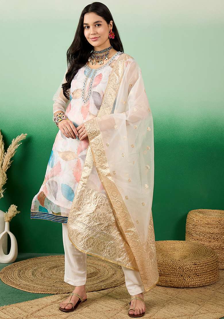 White Hand Embroidered Organza Kurta Set - Indya