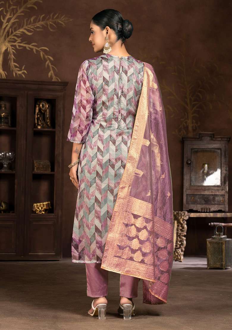 Pink Hand Embroidered Organza Kurta Set - Indya