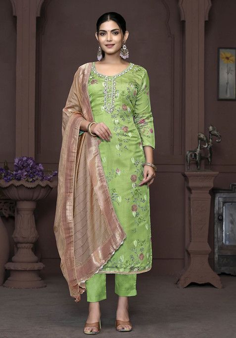 Green Hand Embroidered Banarasi Organza Kurta Set