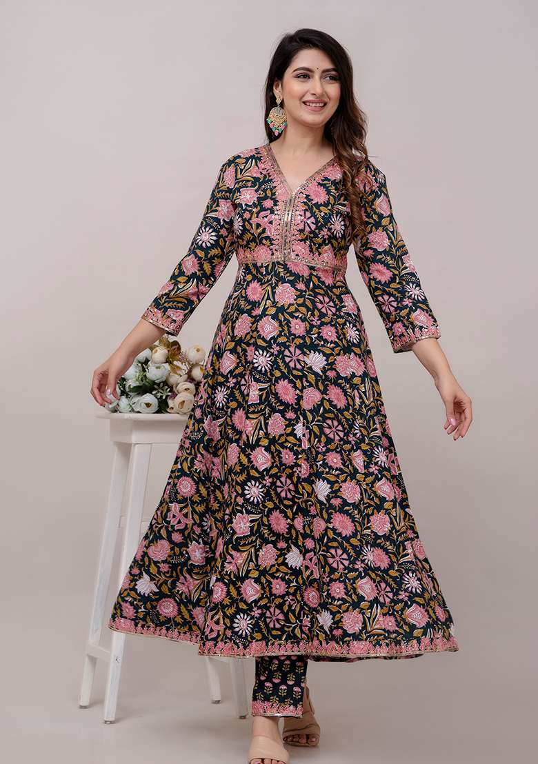 Green Digital Print Embroidered Rayon Cotton Kurta Set - Indya