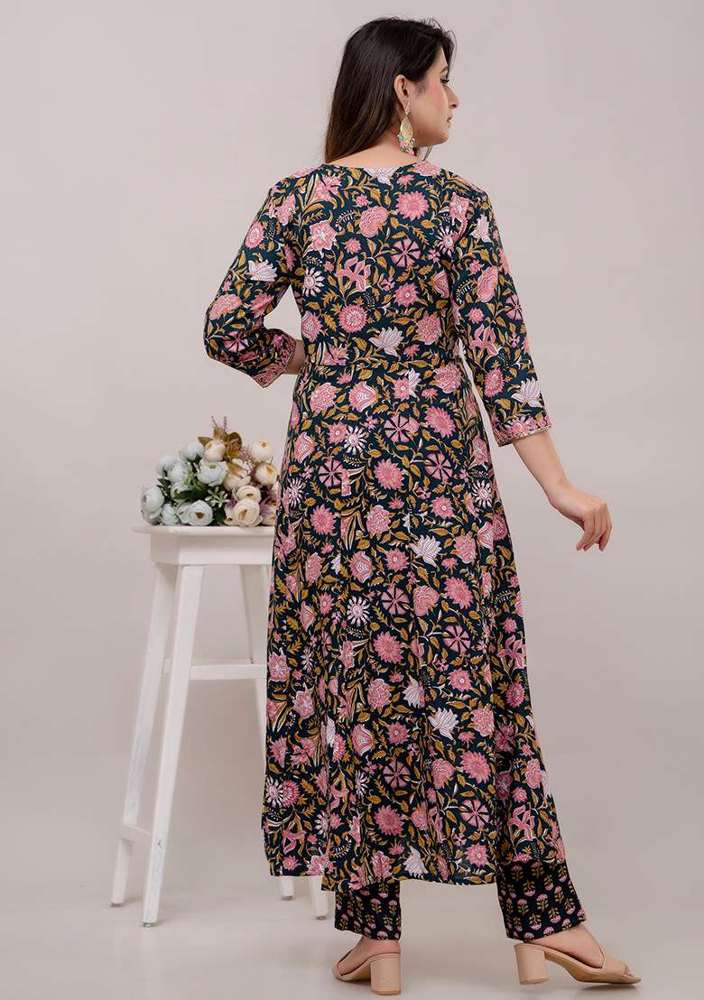 Green Digital Print Embroidered Rayon Cotton Kurta Set - Indya