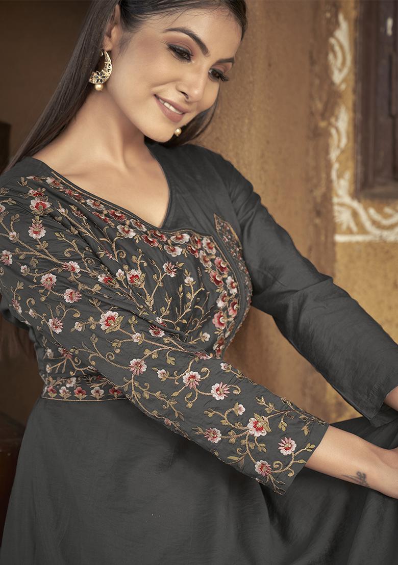 Grey Thread Embroidered Muslin Kurta Set