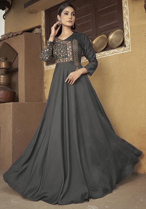 Grey Thread Embroidered Muslin Kurta Set