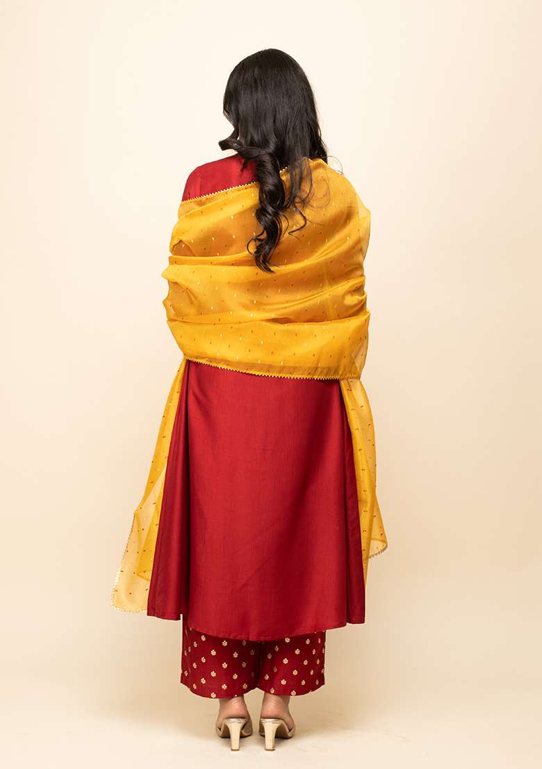 Red Solid Silk Blend Kurta Set - Indya