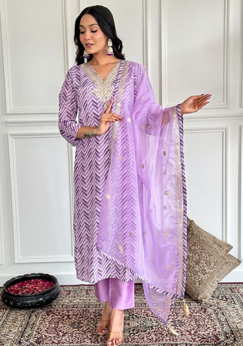 Lavender Thread Work Crepe Kurta Set