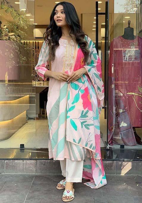 Women Pink Rayon Kurta Set With Dupatta Embroidery Work