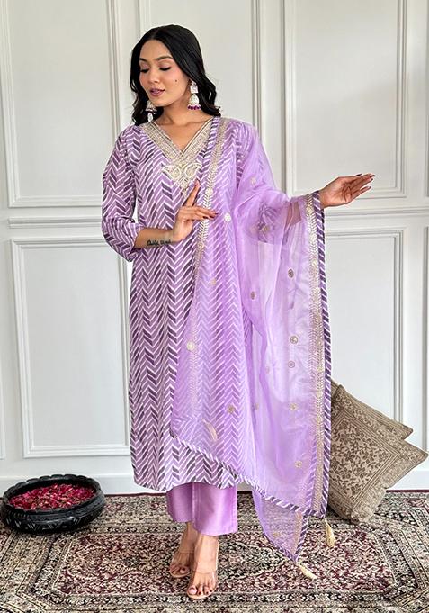 Lavender Resham Embroidered Crepe Kurta Set