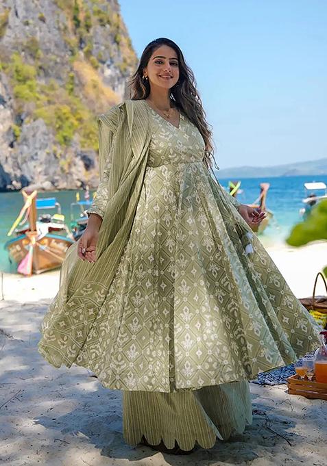 Green Abstract Print Art Silk Kurta Set