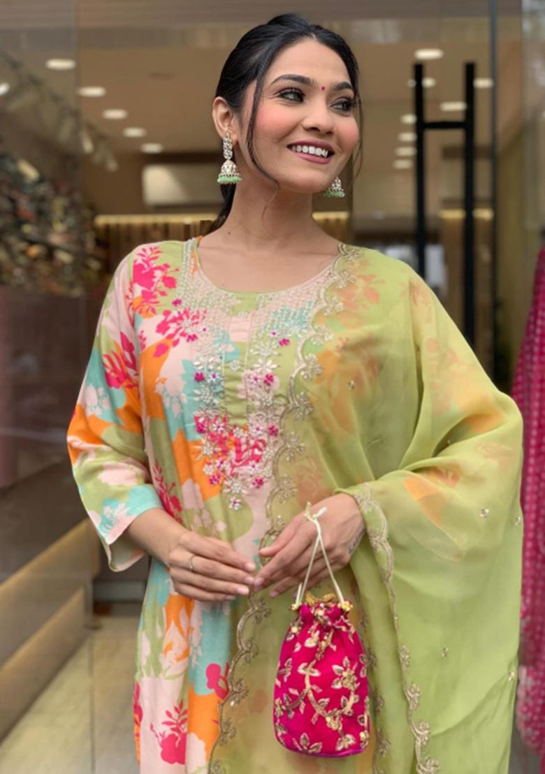 Cream Resham Embroidered Crepe Kurta Set