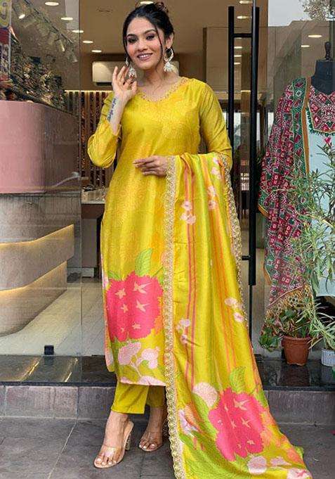 Yellow Abstract Print Crepe Kurta Set