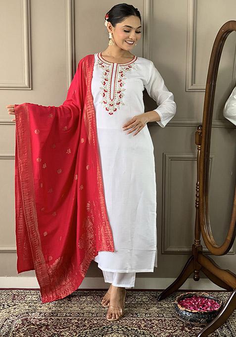 Off White Abstract Print Chanderi Kurta Set