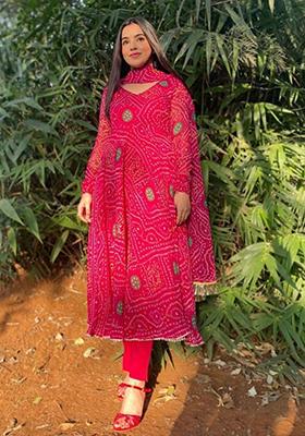 Pink Solid Georgette Kurta Set