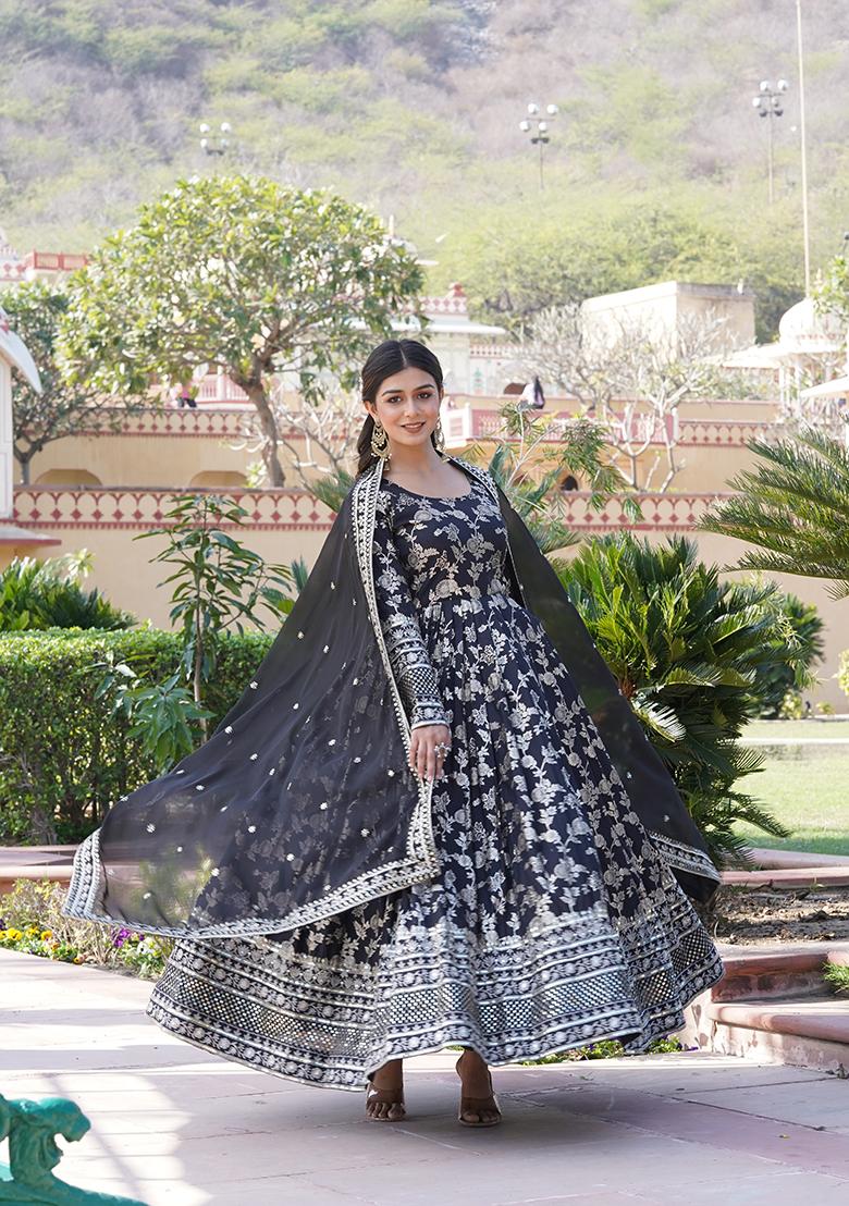 Black Woven Viscose Kurta Set