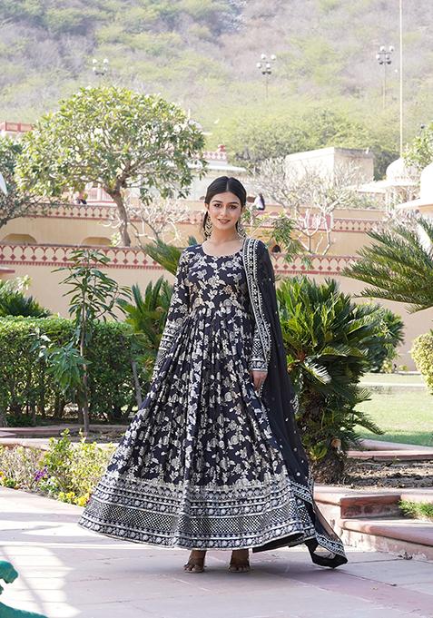 Black Woven Viscose Kurta Set