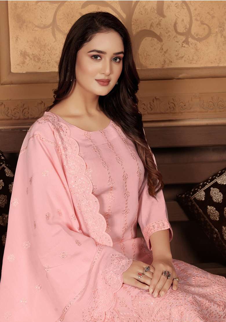 Peach Embroidered Chanderi Kurta Set - Indya