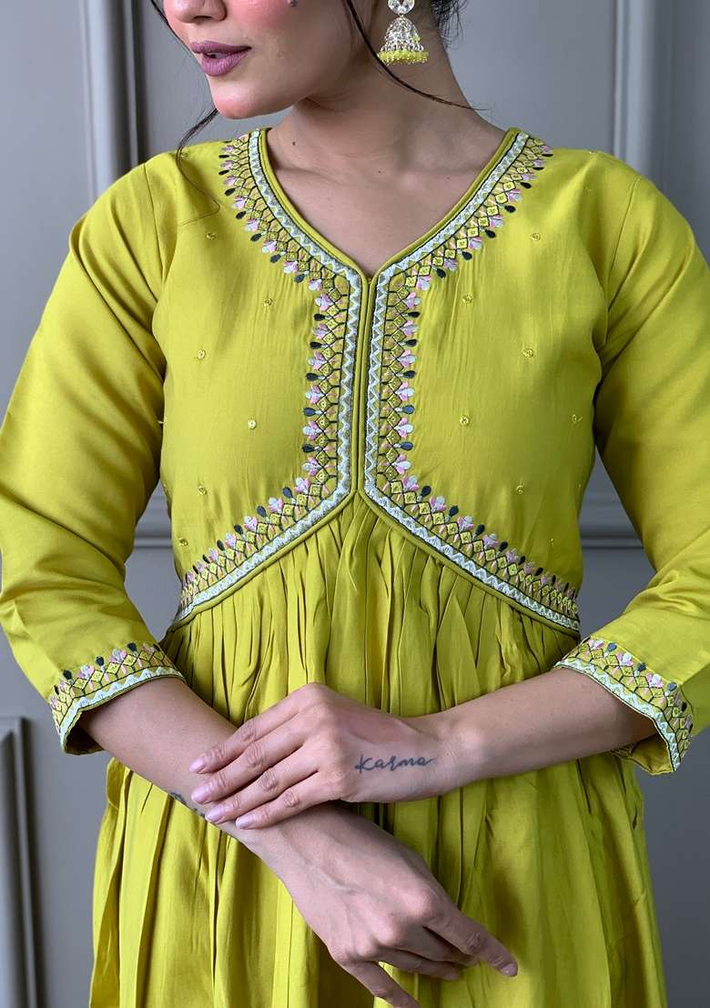 Lemon Yellow Embroidered Viscose Chanderi Kurta Set - Indya