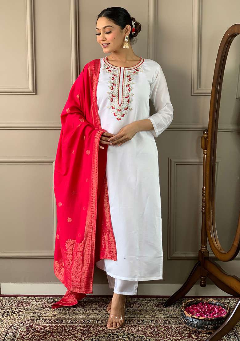 Off White Embroidered Viscose Chanderi Kurta Set - Indya