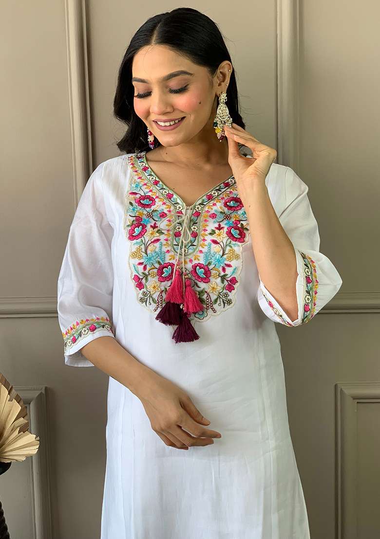 Off White Embroidered Chanderi Kurta Set - Indya