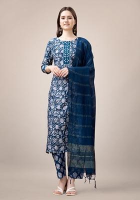 Morpich Blue Embroidered Rayon Kurta Set
