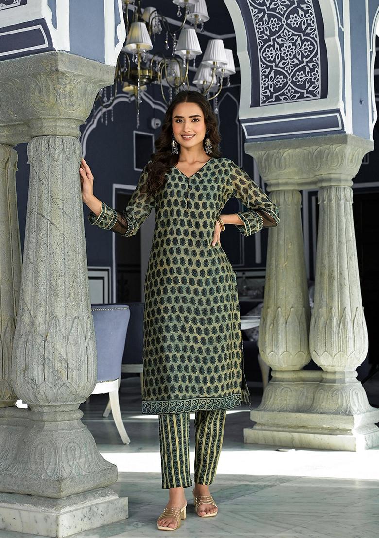 Green Printed Chanderi Silk Kurta Set - Indya