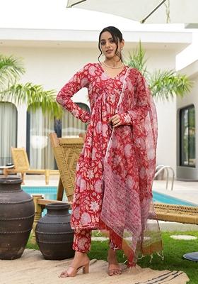 Red Floral Print Cotton Kurta Set