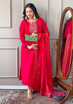 Gajri Embroidered Chanderi Viscose Kurta Set