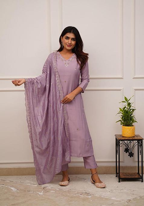 Onion Pink Thread Embroidered Viscose Kurta Set