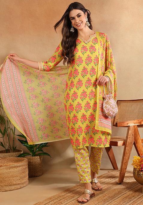 Green Printed Cotton Blend Kurta Set